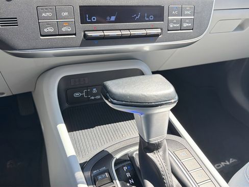 Certified 2024 Hyundai Kona SEL AWD/4WD image 24