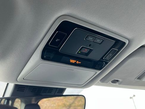 Used 2025 Toyota Grand Highlander XLE image 34