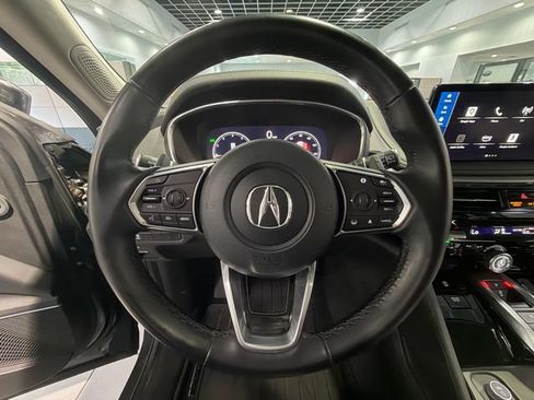 Used 2025 Acura MDX FWD image 16