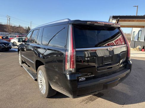 Used 2016 Cadillac Escalade ESV Platinum image 10