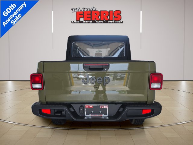Used 2026 Jeep Gladiator Sport AWD/4WD image 4