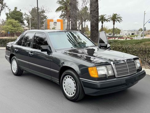 Used 1987 Mercedes-Benz 300 D Turbo image 27