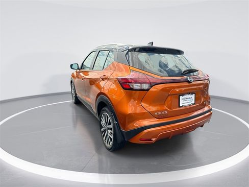 Used 2023 Nissan Kicks SV image 6