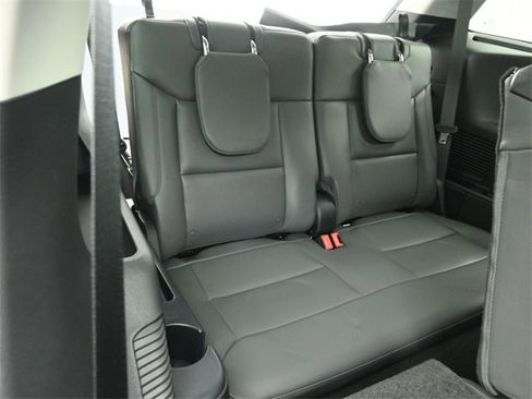 Certified 2025 Ford Explorer Active w/ Active Comfort Package image 29