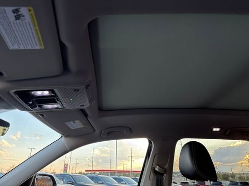 New 2026 Volkswagen Atlas SE image 20