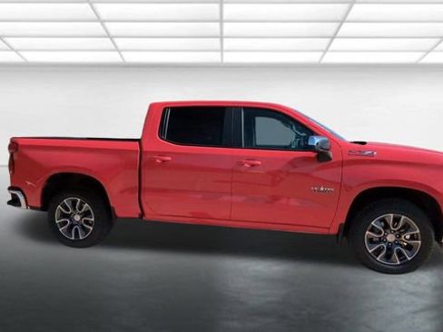 New 2025 Chevrolet Silverado 1500 LT image 9