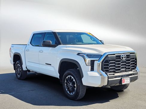 Used 2025 Toyota Tundra SR5 w/ TRD Off-Road Package AWD/4WD image 7