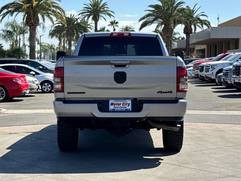 Used 2021 RAM 2500 Big Horn w/ Night Edition AWD/4WD image 5