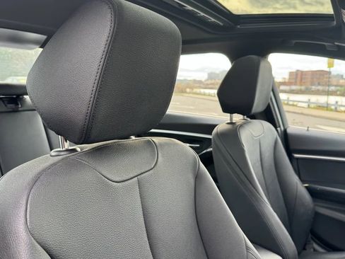 Used 2018 BMW 330i xDrive 330i xDrive Sedan 4D image 20