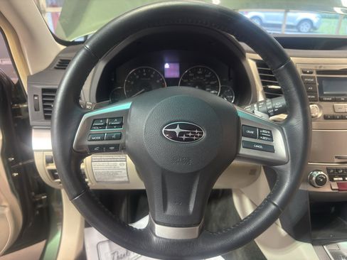 Used 2012 Subaru Outback 2.5i Premium AWD/4WD image 16