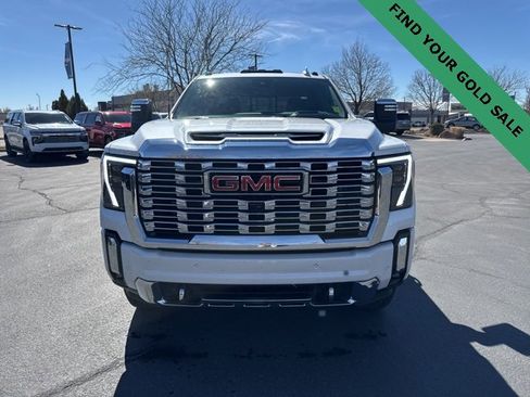 Used 2025 GMC Sierra 3500 Denali w/ Denali Reserve Package image 2