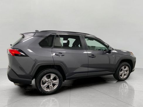 Used 2025 Toyota RAV4 XLE AWD/4WD image 3