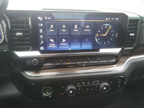 Used 2023 Chevrolet Silverado 1500 RST image 20