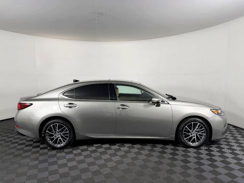 Used 2016 Lexus ES 350 w/ Navigation System Package FWD image 7