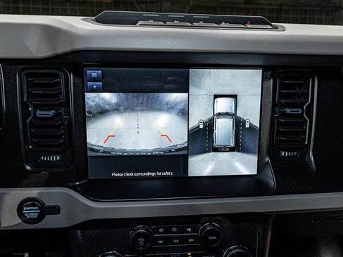 Used 2022 Ford Bronco Wildtrak AWD/4WD image 17