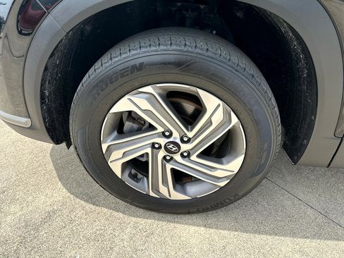 Used 2023 Hyundai Santa Fe SEL w/ Cargo Package image 5