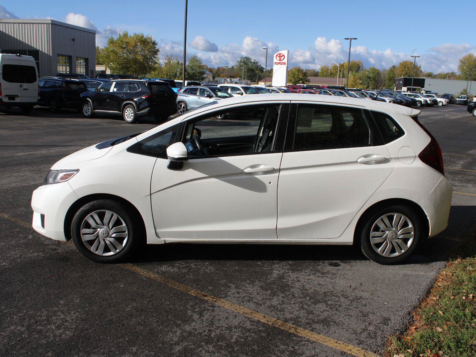 Used 2016 Honda Fit LX image 5