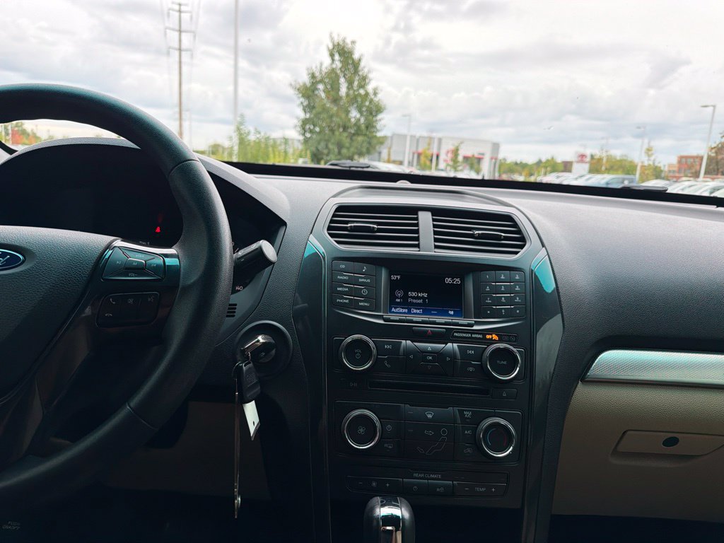 Used 2017 Ford Explorer FWD image 33