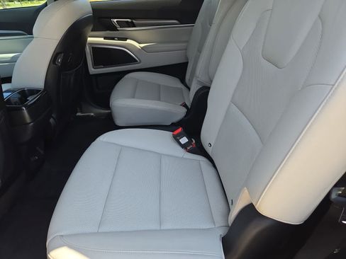 Certified 2022 Kia Telluride S FWD image 18