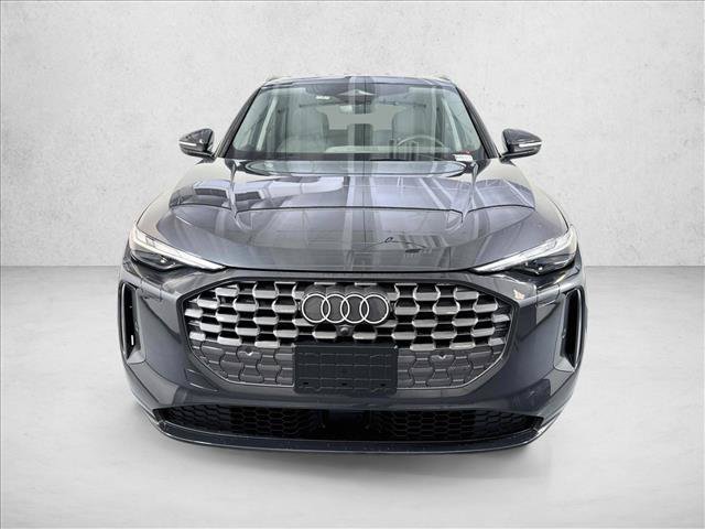Used 2025 Audi Q5 Premium AWD/4WD image 2