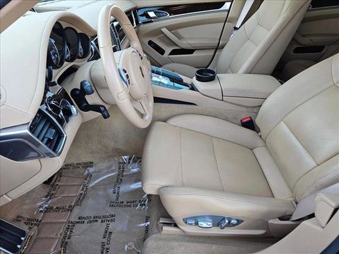 Used 2016 Porsche Panamera Edition image 12