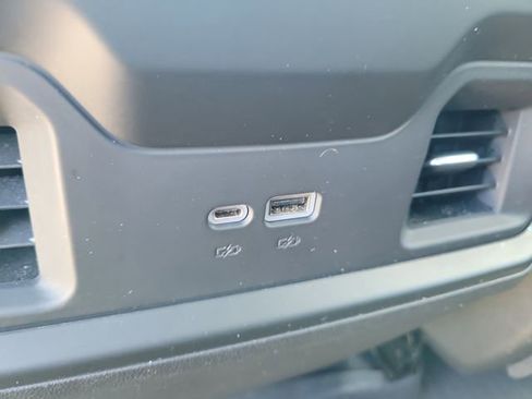 Certified 2022 Chevrolet Silverado 1500 LT AWD/4WD image 15