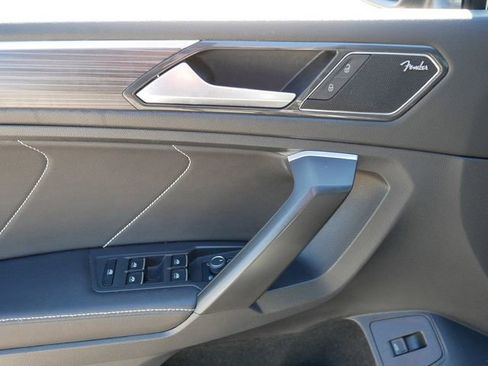 Certified 2023 Volkswagen Tiguan SEL R-Line image 16