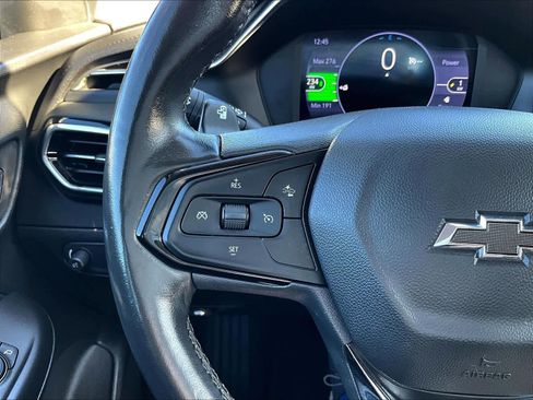 Certified 2023 Chevrolet Bolt EUV LT w/ Convenience Package image 22