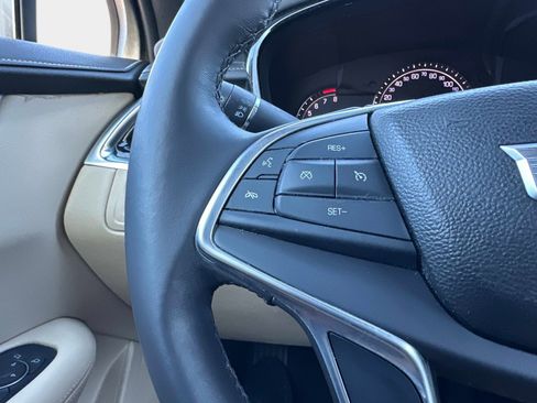 Used 2017 Cadillac XT5 FWD image 31