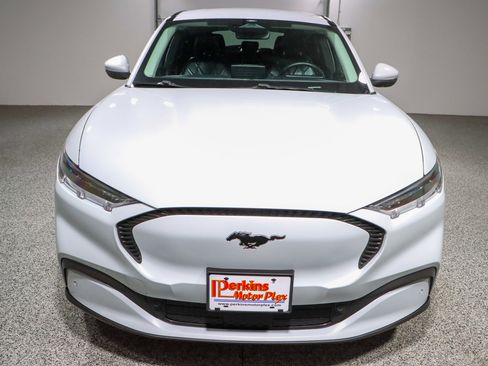 Used 2022 Ford Mustang Mach-E Select image 4