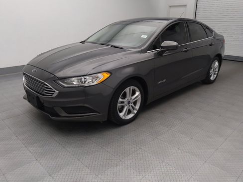 Used 2018 Ford Fusion S FWD image 2