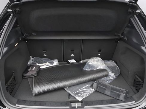 New 2025 Mercedes-Benz GLA 250 4MATIC image 33