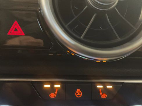 Used 2025 Nissan Sentra SV w/ All-Weather Package image 7