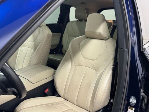 Used 2023 INFINITI QX60 Sensory image 2