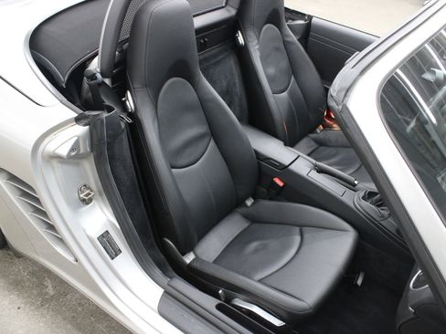 Used 2005 Porsche Boxster image 10