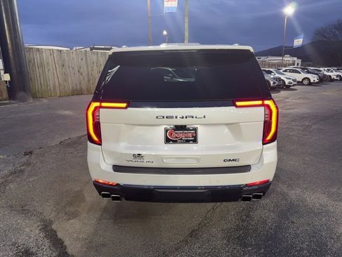 Used 2025 GMC Yukon XL Denali Ultimate image 7