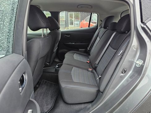 Used 2024 Nissan Leaf S FWD image 13