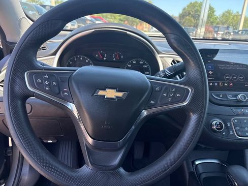 Used 2024 Chevrolet Malibu LT FWD image 16