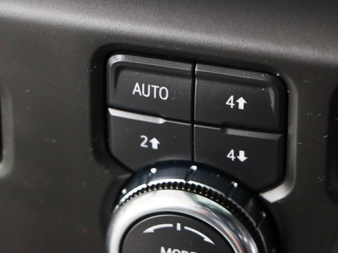 Used 2023 GMC Sierra 1500 AT4 w/ Technology Package image 23