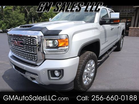 Used 2018 GMC Sierra 2500 Denali w/ Duramax Plus Package AWD/4WD image 1