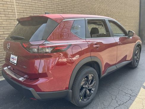 New 2026 Nissan Rogue SV AWD/4WD image 19