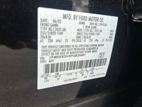 Used 2023 Ford Explorer XLT w/ Equipment Group 202A AWD/4WD image 16