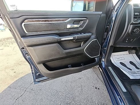 Used 2020 RAM 1500 Laramie image 12
