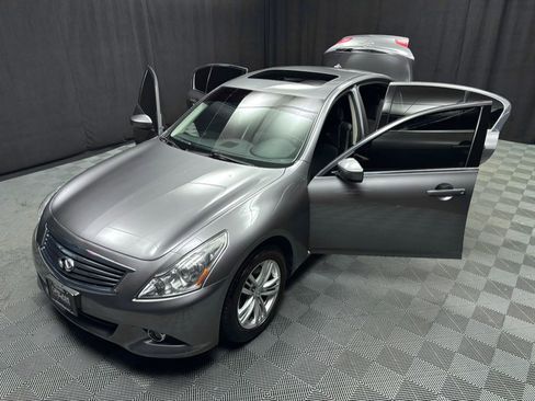 Used 2011 INFINITI G37 x Sedan w/ Premium Pkg image 18