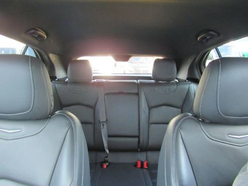 Used 2024 Cadillac XT4 Premium Luxury image 35