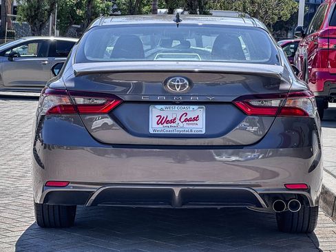 Used 2023 Toyota Camry SE w/ Convenience Package FWD image 8