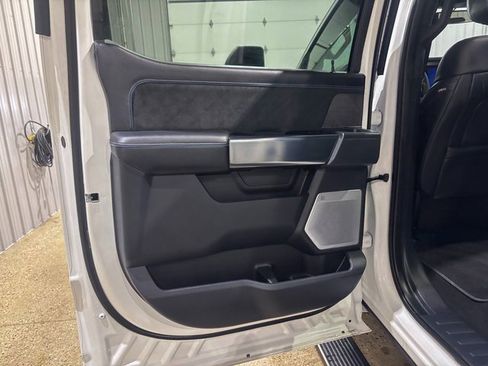 Used 2025 Ford F250 Platinum image 24