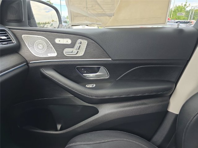 New 2026 Mercedes-Benz GLS 450 4MATIC image 23