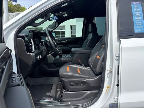 Certified 2024 GMC Sierra 1500 AT4 w/ AT4 Premium Package AWD/4WD image 12