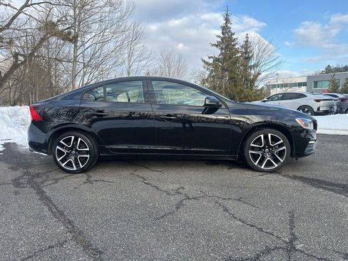 Used 2017 Volvo S60 T5 Dynamic w/ Vision Package image 9